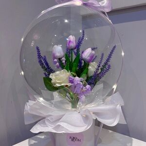 Elegant Purple and White Floral Arrangement